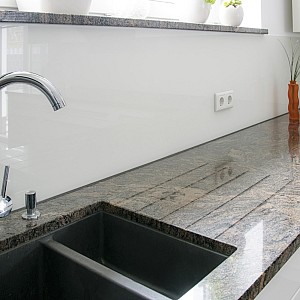 kuechenmontage 144956432